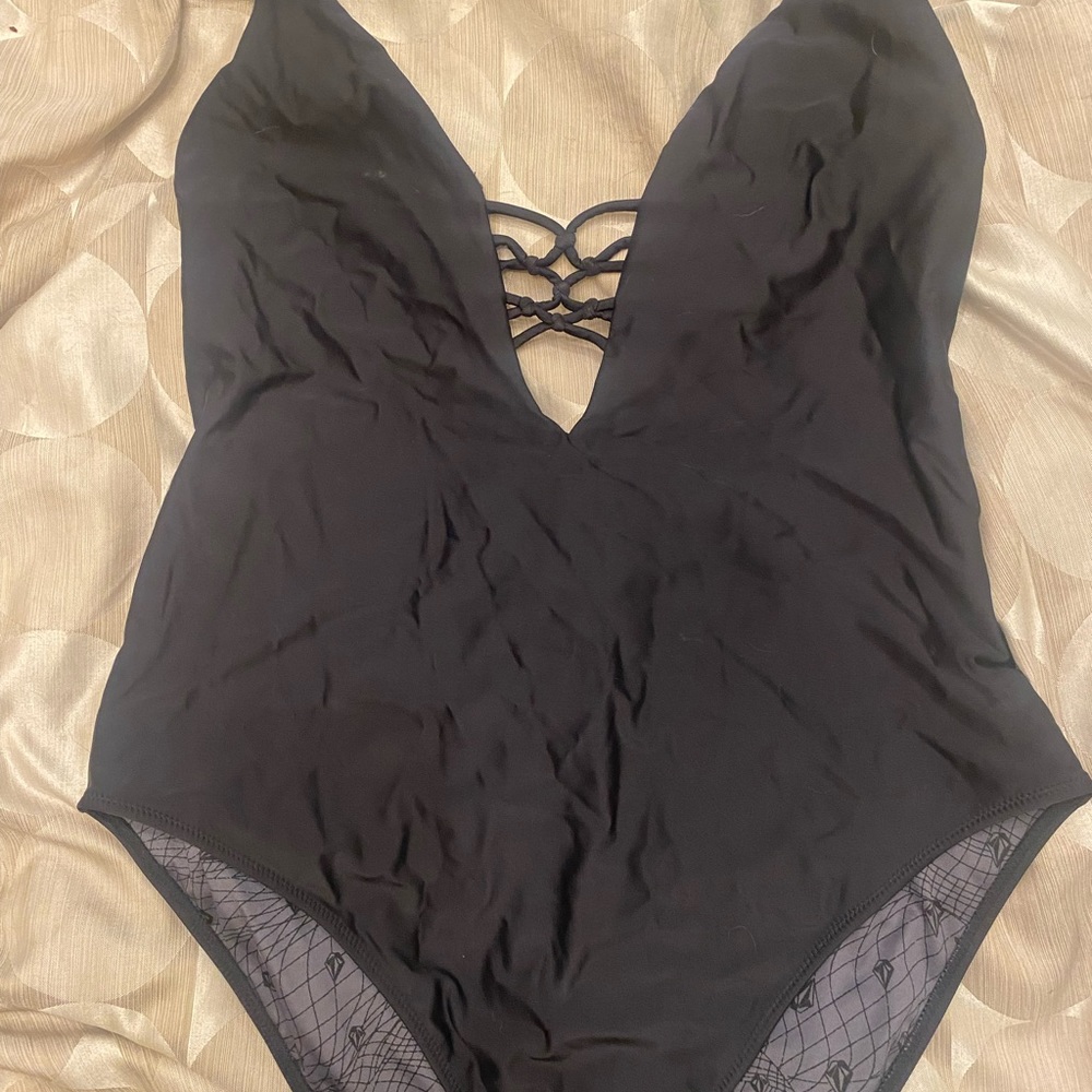 New volcom one piece black / reversible swim suit